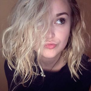 Meet your Posher, Riley